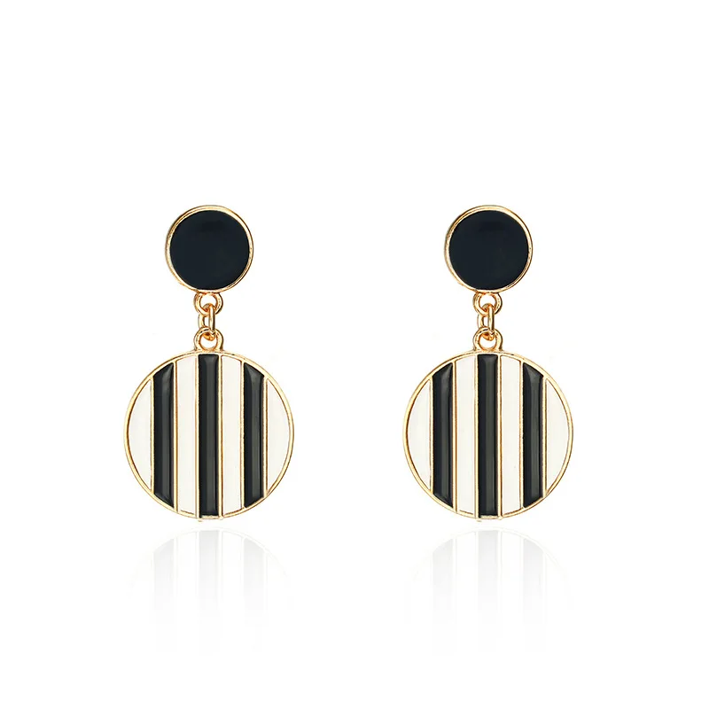 

New circle earrings black and white earrings acrylic silver earrings, As pic