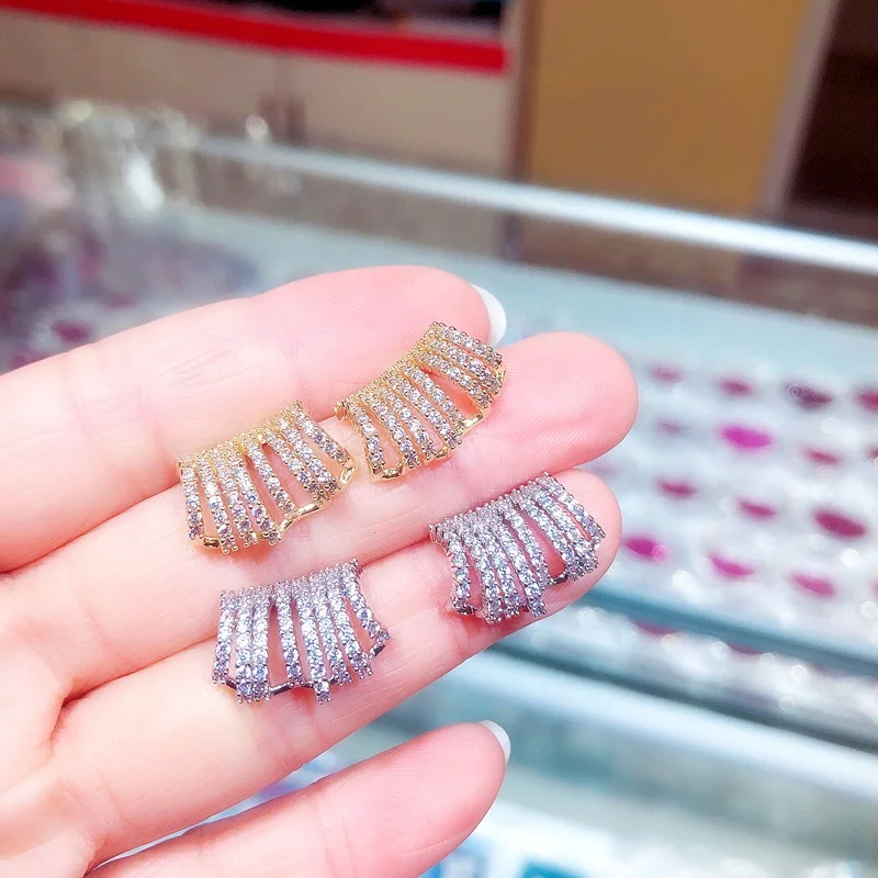

Korean Luxury Fashion diamond jewelry Geometric Zircon Gold Plated Stud Earrings For Women Trendy 2021, Silver gold black