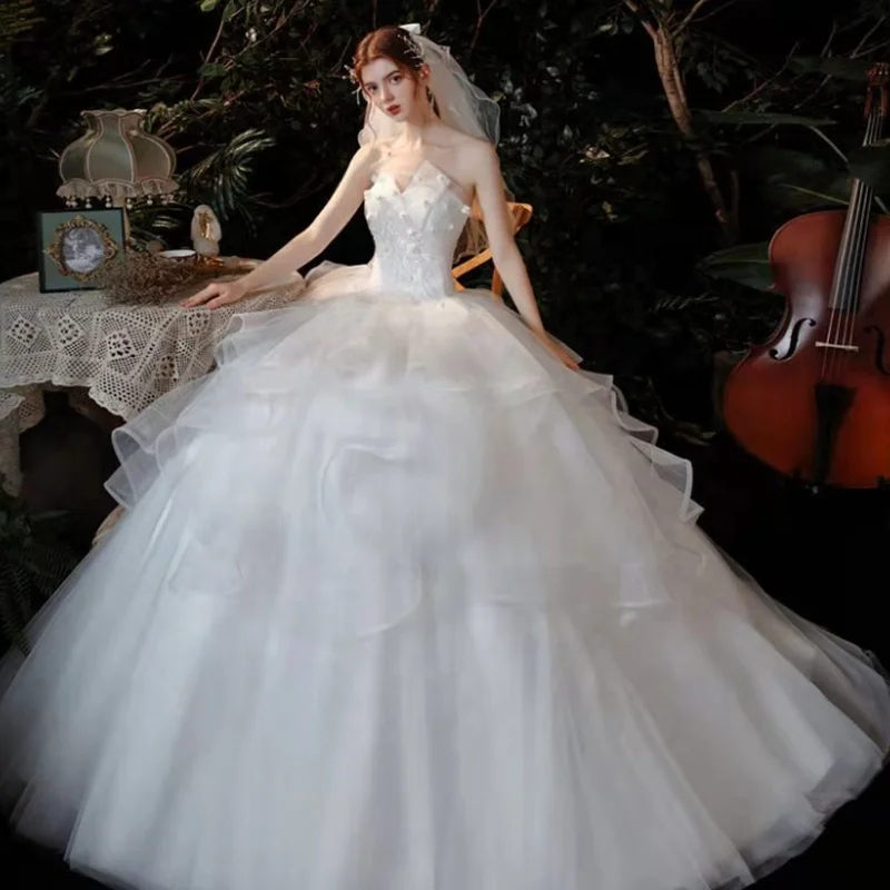 

New Design In Stock Wedding Gown White Handmade Lace Simple Robe De Princesse Strapless Wedding Dresses For Women, Champagne / white