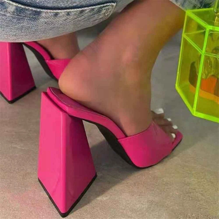 

Hot Sale High-Heeled Slippers Outdoor Summer PU Women's Custom Shoes Thick Heel Sandals Ladies Slippers