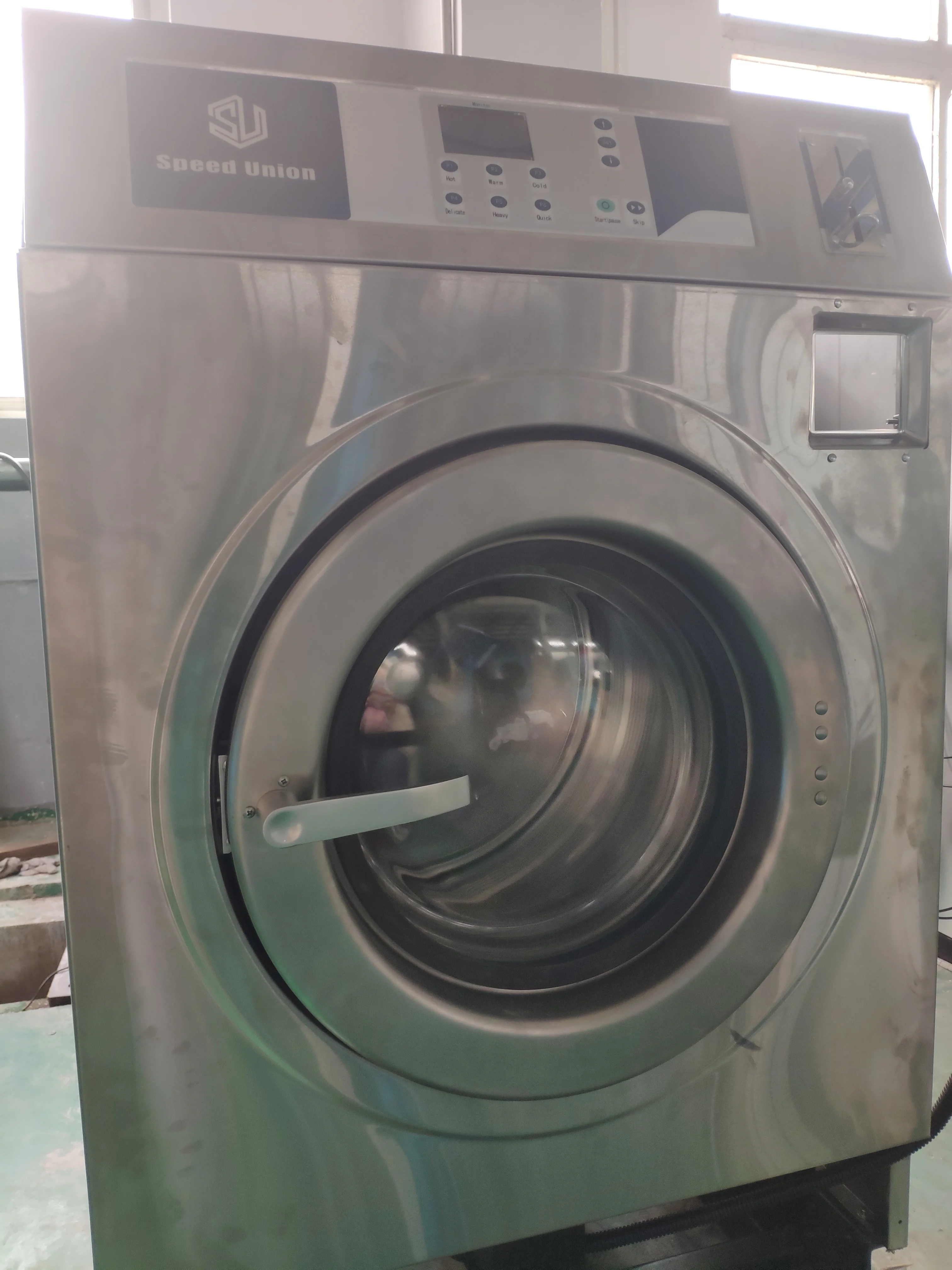 
15kg Coin Token Industrial Front Loading Washing Machine 