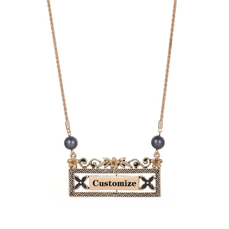 

Fashion Necklace 2021 Trendy Custom Name Plate Square Flower Pearl Hawaiian Custom Necklace, Golden