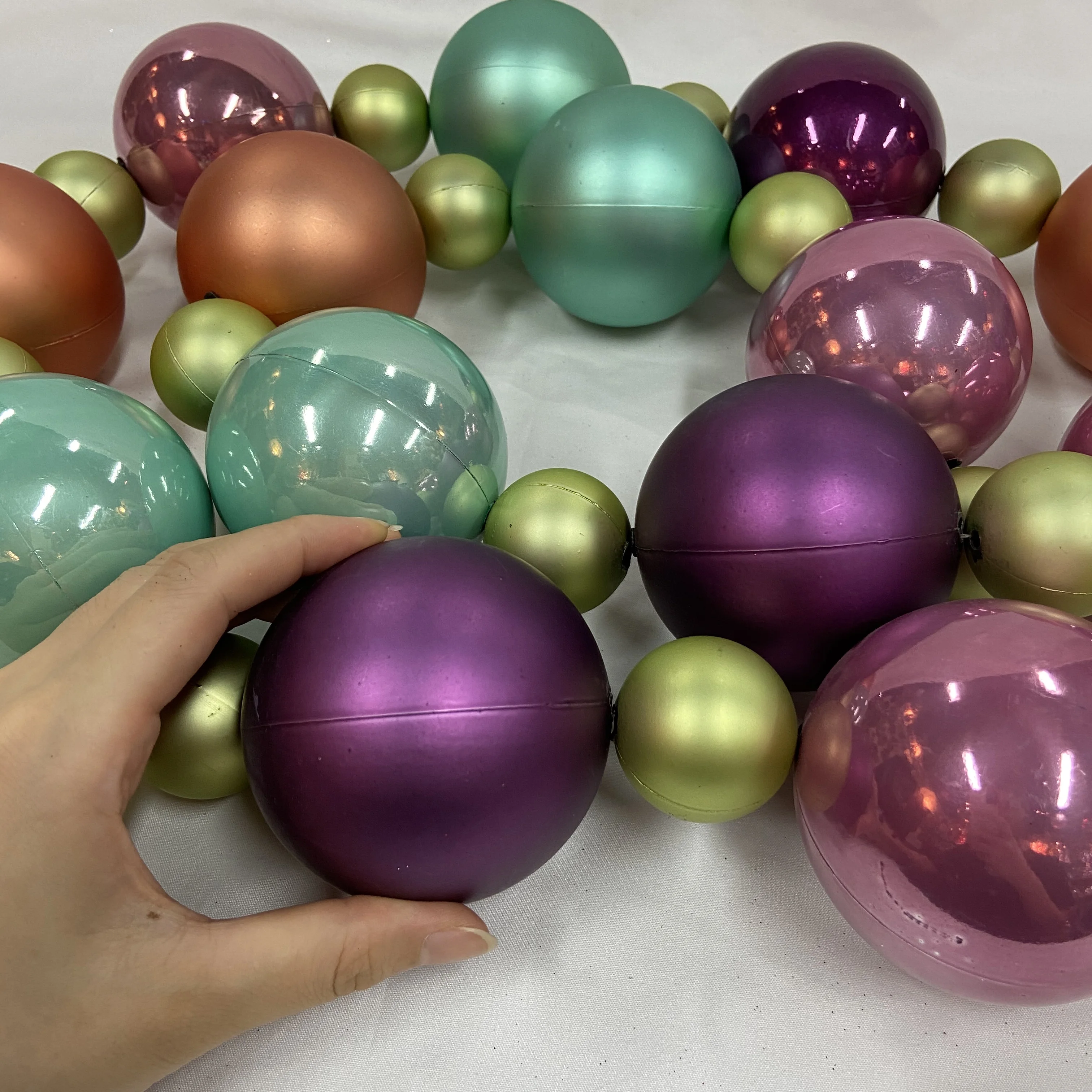 Ornament Crafts Xmas Garland With New Design Plastic Ball Buy