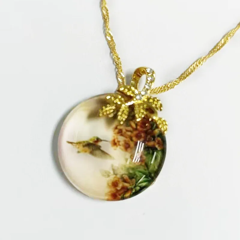

Customized Fashion Charm Hummingbird Kiss Flower Couple Necklace
