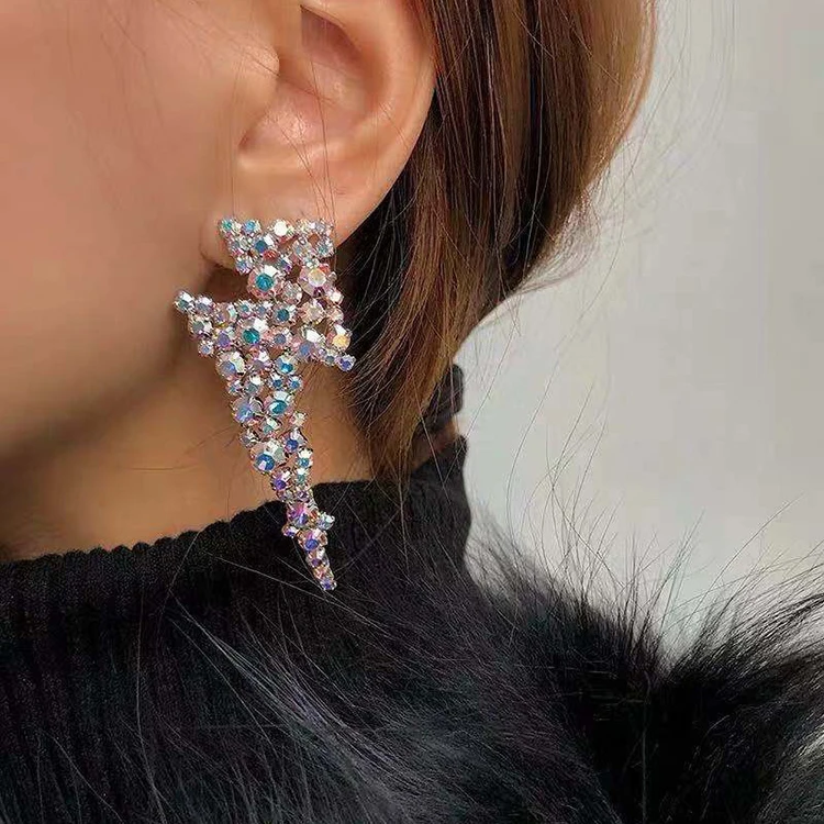 

exaggerated fashion super flash alloy rhinestones geometric long temperament earrings female dinner claw chain earrings, Picture shows