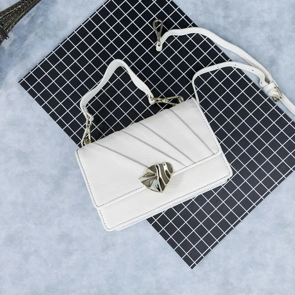 

Woman Handbags Mini Purses And Handbags Crossbody Shell Shape Crossbody Shoulder Bags Women Ladies Bags Leather Handbags, White