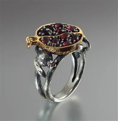 

2021 New Arrival Hot Selling Men's Domineering Punk Retro Retro Style Red Garnet Fashion Personality Chic Fancy Finger Ring