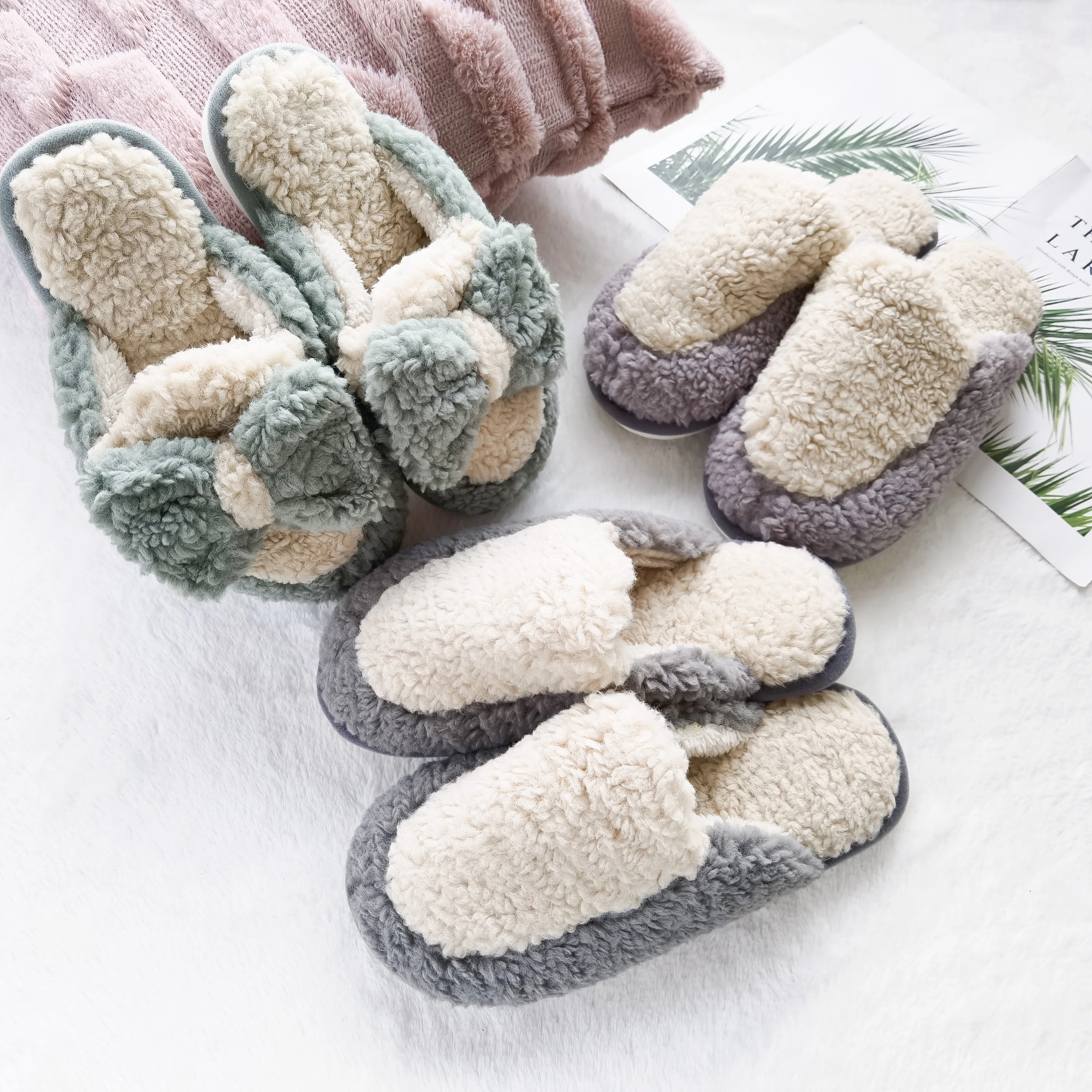 

Wholesale Butterfly Shaped Fur Luxury Women Ladies Man Unisex House Bedroom Indoor Home Winter Warm Couple Slippers Form China
