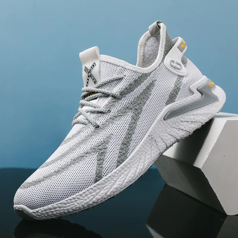 

New summer version Breathable Wear resistant sole Men student light Running shoes with soft soles No-slip Men Sneakers, Black