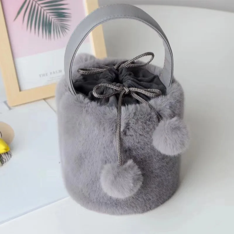 

Fashionable Girls Cute Plush Tote Round Bag Winter Fluffy Faux Fur Bucket Bags Ladies