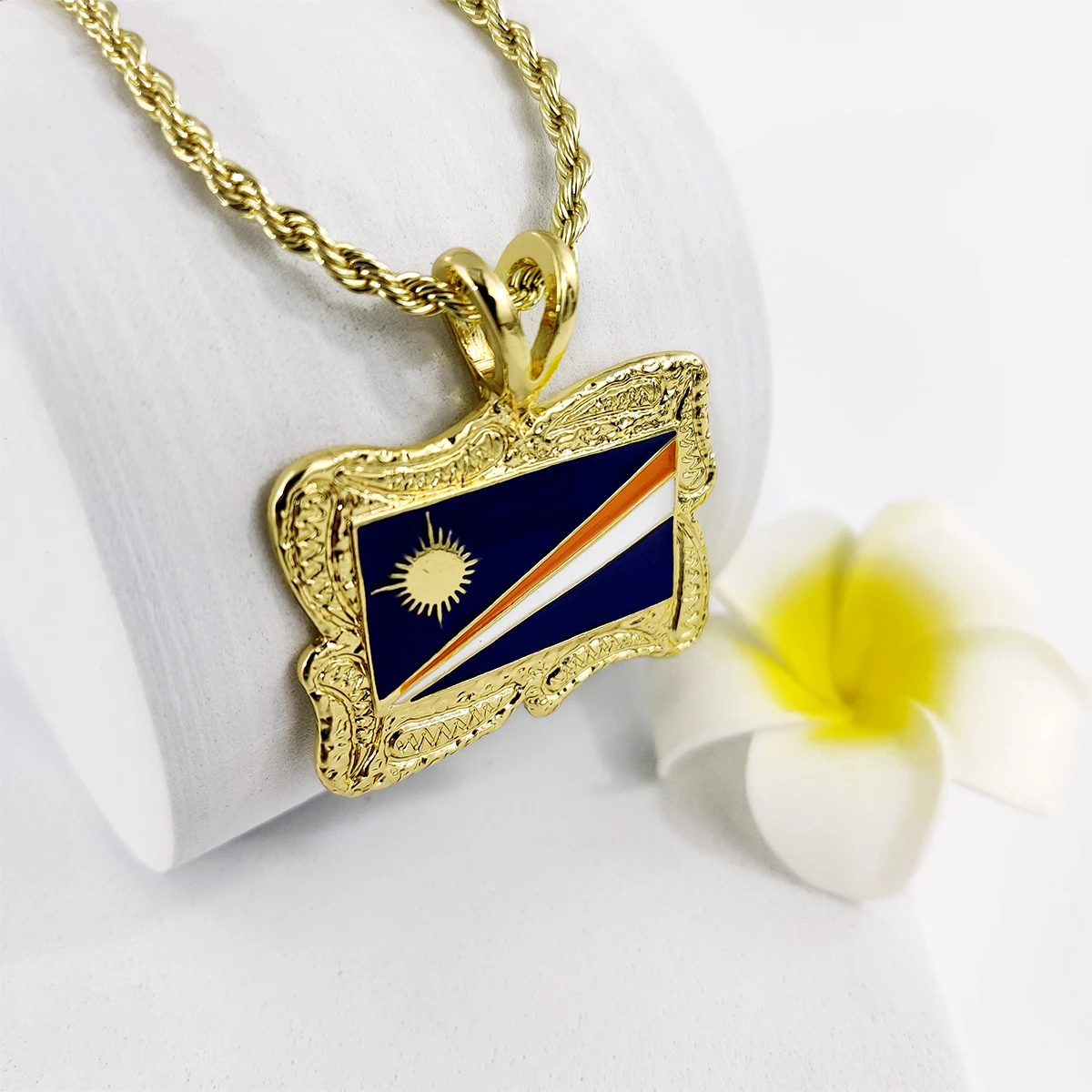 

Marshall Islands flags necklace pendant polynesian hawaiian jewelry wholesale