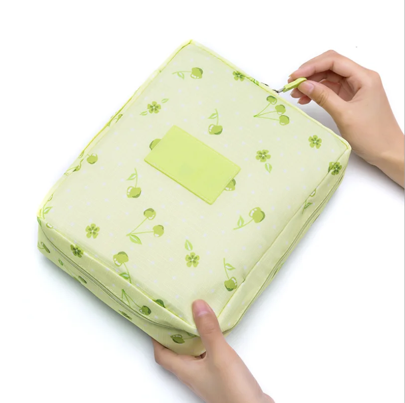 cosmetic bag-251 (35).png