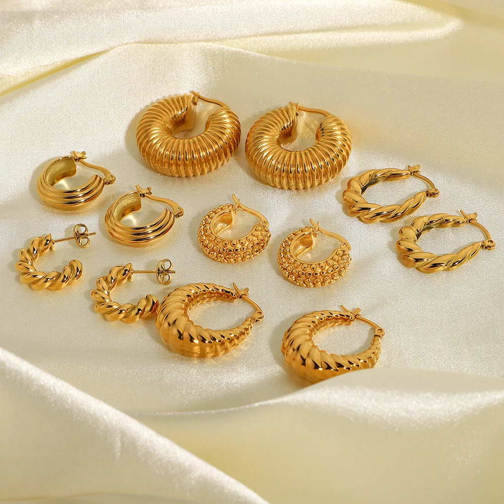 

2021 New Vintage Style 18k Gold Plated Screw Twisted Earring Stainless Steel Smooth Chunky Hoop Earrings For Women, Custom color