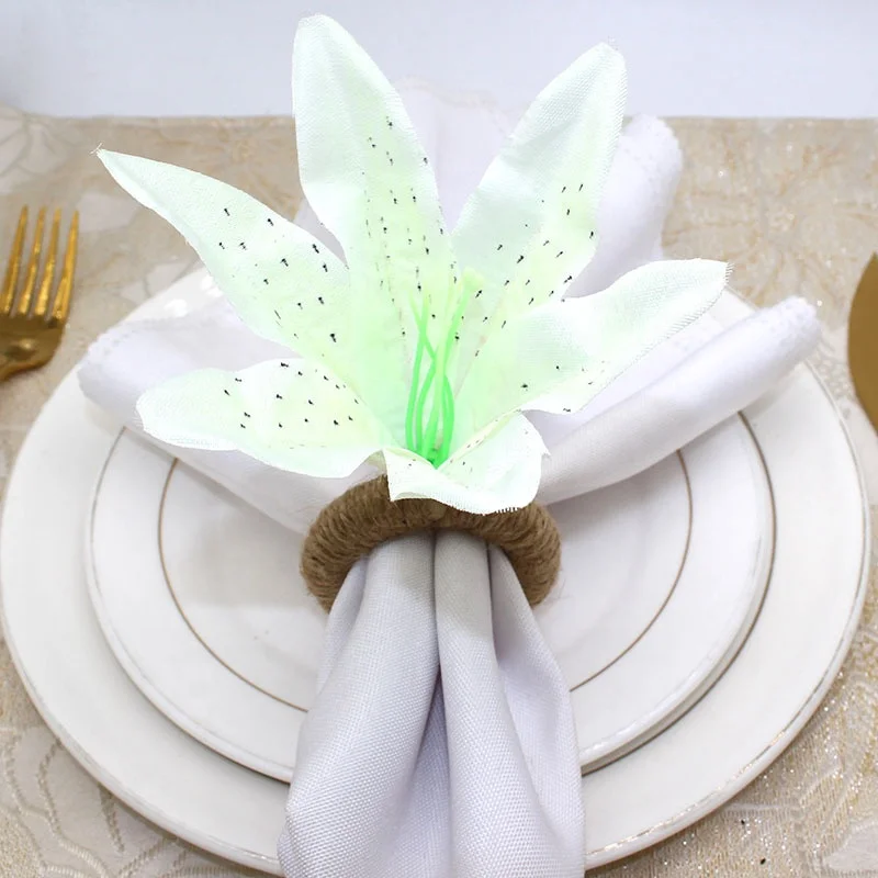 

Handmade Lily Flower Napkin Ring Holders Plant Napkin Holders Floral Serviette Buckles Holder for Valentine Weddings HWF48