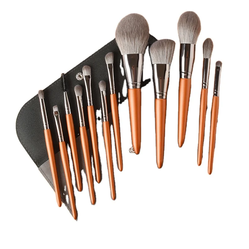 

New 12PCS super soft loose powder brush eyeshadow beauty tools send brush bag makeup brush set full set