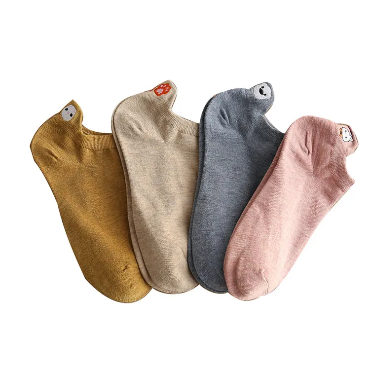 

WIIPU INS Women's Cute Embroidered Animal Asymmetrical Ankle Socks Kitty Bear Dog Socks Heel Bunny Carrot Socks