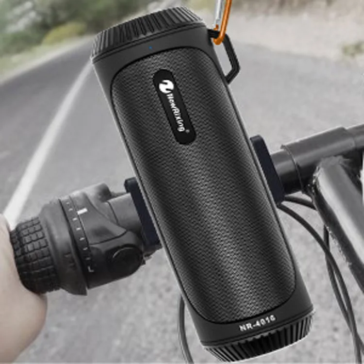 

NEW Portable Wireless Waterproof Shockproof Silicone Outdoor Flashlight Torch Bike Cycling Bluetooth Speaker