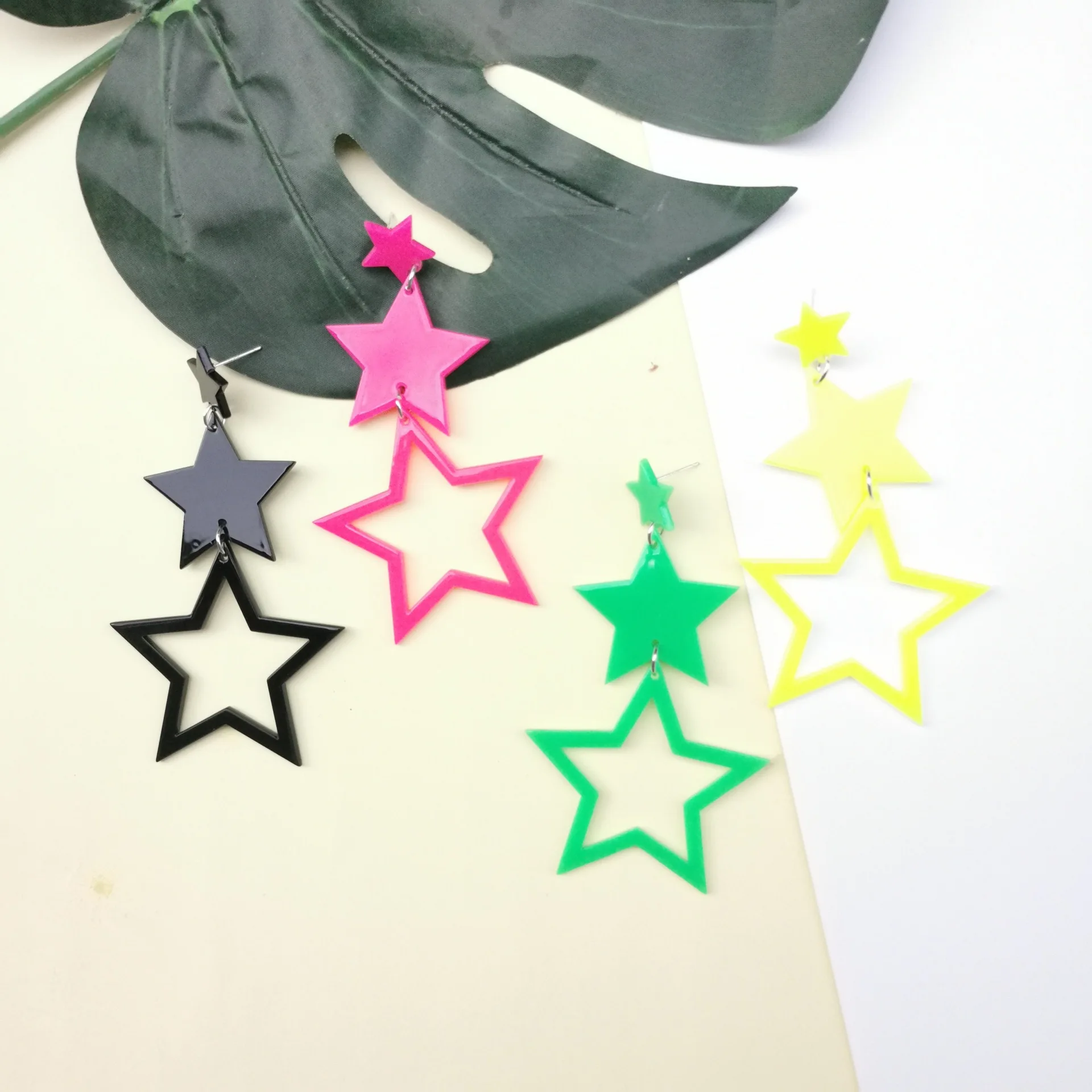 

Fashionable simple Sweet Acrylic Five-pointed Star pendant stud Hanging Earring For Women Party decorative Jewelry surprise Gift, As shown