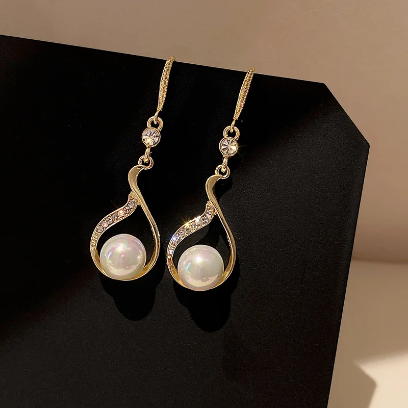 

fashion trendy drop crys earrings gold pearl