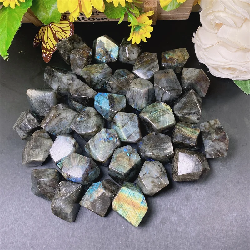 

High Quality Natural labradorite free form polished labradorite with nice flash For Specimen