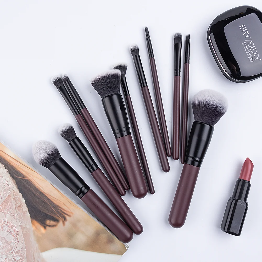 

Private Label Wine Red Wood Face Foundation Brushes Makeup Kits For Girls Cosmetic