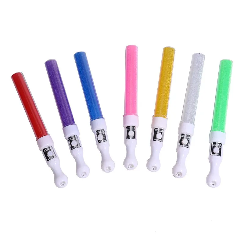 

Wholesale glow short stick flash color stick cheer props party concert concert atmosphere color seven color LED glow stick light