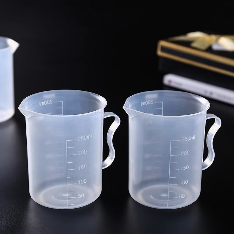 

Food Grade Plastic Measuring Cup Measures Dry And Wet Measuring Jug