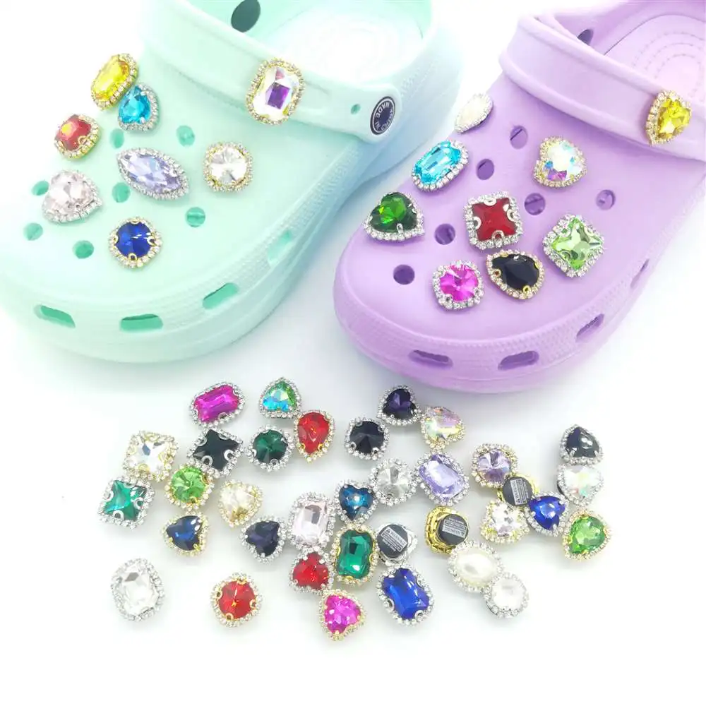 

Acrylic Crystal rhinestones Shoes Decoration Heart-shaped Palm Flower Buckle Accessory For Garden Shoes Clog charm