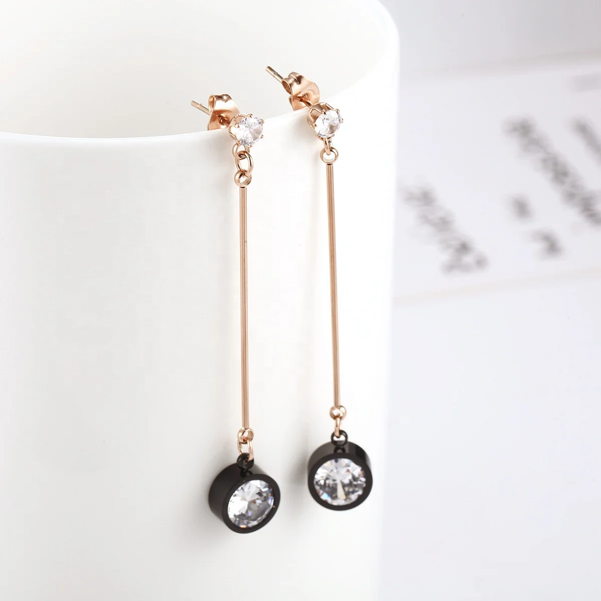 

Fashion zircon earrings drop style stainless steel rose gold plated stud earrings cheap personalized earrings, Picture shows