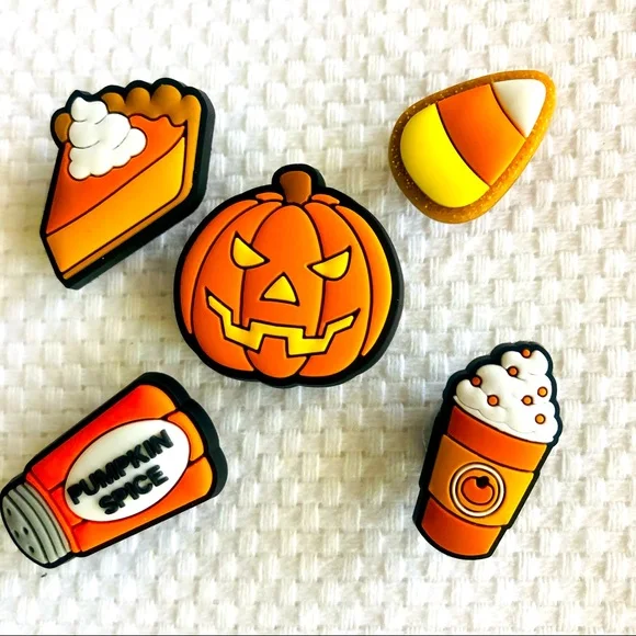 

Festival Thanksgiving Christmas Custom Charms 2D PVC Soft Rubber Different Design For Hole Button Decoration, Customized color