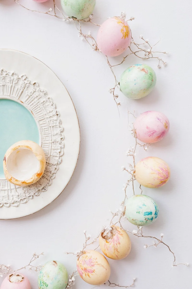 Step-by-step process of decorating Easter eggs