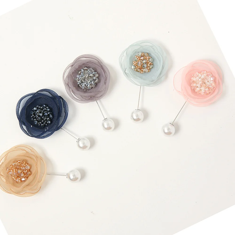 

Ms 2021 hot style popular cloth art the crystal ball flower brooch brooches han edition accessories chain.scarves buckle pin