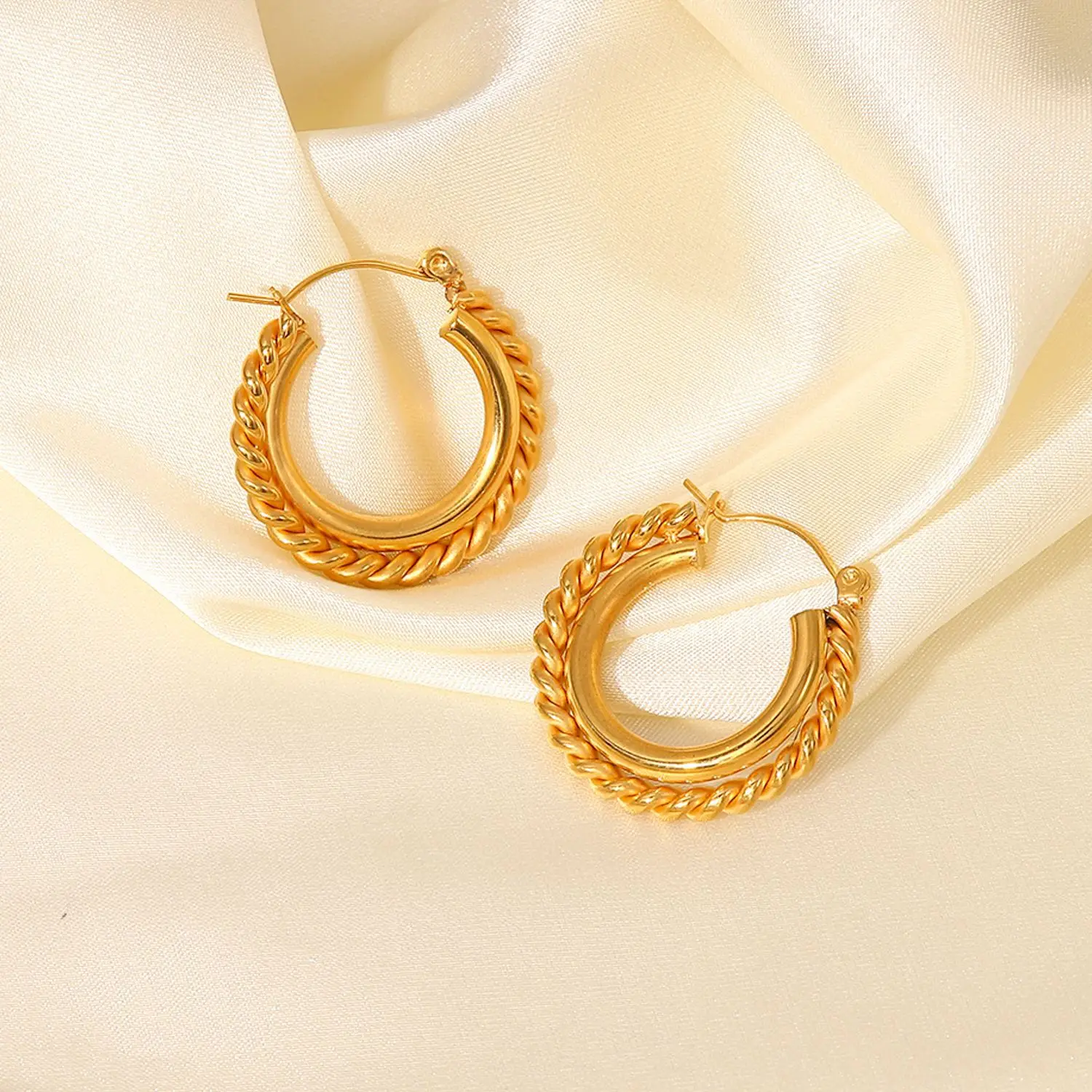 

Hot Selling Double Layer Twist C-shaped Hoop Earrings 18k Gold Stainless Steel Tarnish Free Gift Jewelry Stud Earrings For Women