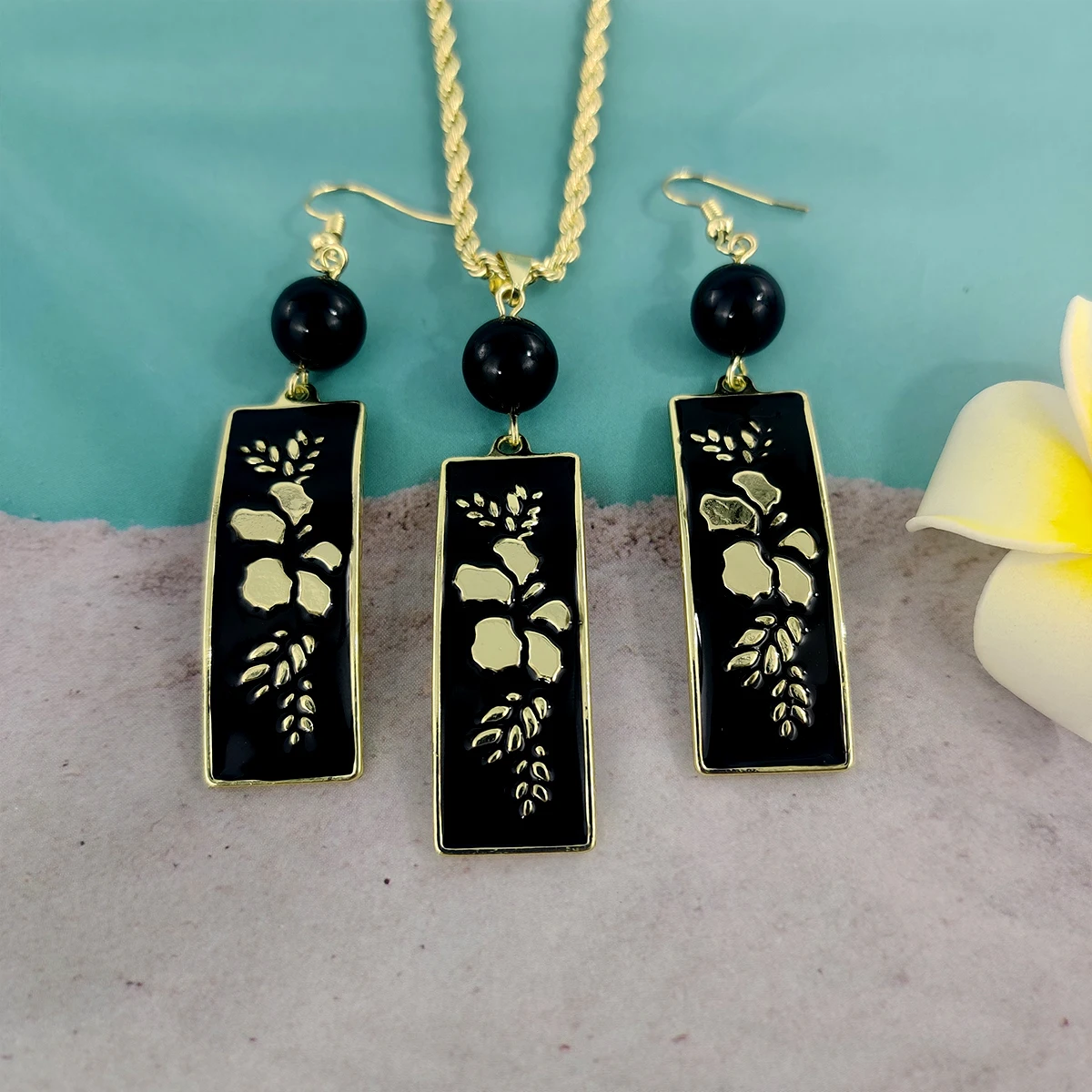 

Hawaiian Hibiscus Flower Hamilto Gold Earrings and Necklace Set Black Enamel Polynesian Pearl Samoan Jewelry