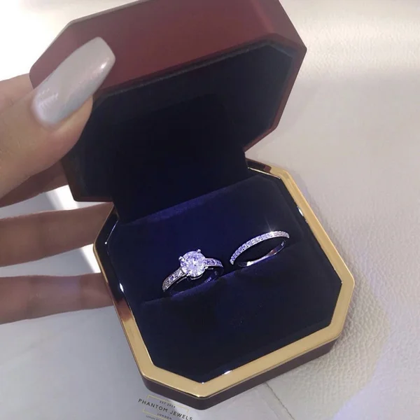 

Expensive Wedding 925 Silver Ring Set Classic Diamond Cubic Zirconia Rings For Woman