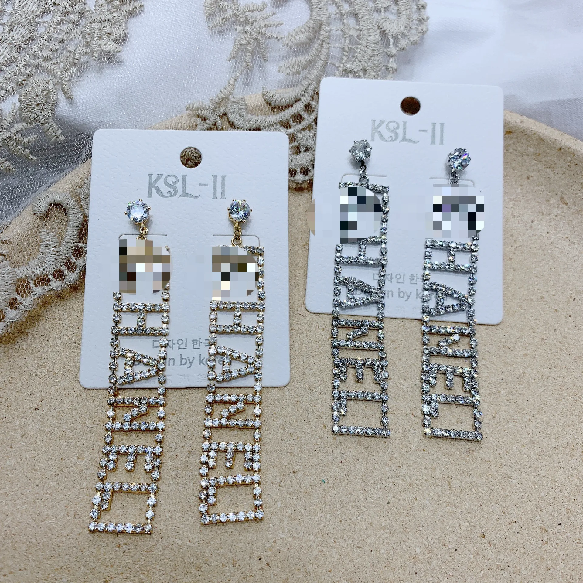 2019 Korea Dongdaemun New  Claw Chain Diamond Earrings  Letters Of Earrings Rhinestone Earrings KL1047