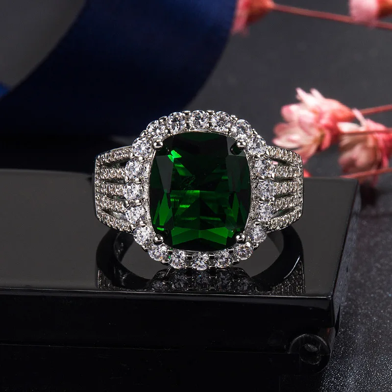 

Cross-Border 5 Carat Large Sapphire Ring Female European And American Fashion Four-Claw Full Diamond Zircon Emerald Ring