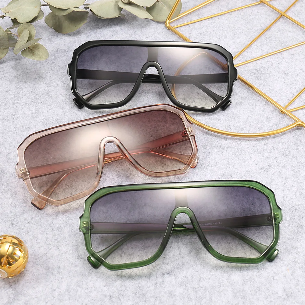 

wholesale plastic one pieces big square frame trendy oversized women men shades sun glasses sunglasses 2021