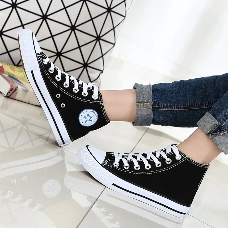 

High Quality lace up Unisex multicolor Canvas Shoes Men or Women