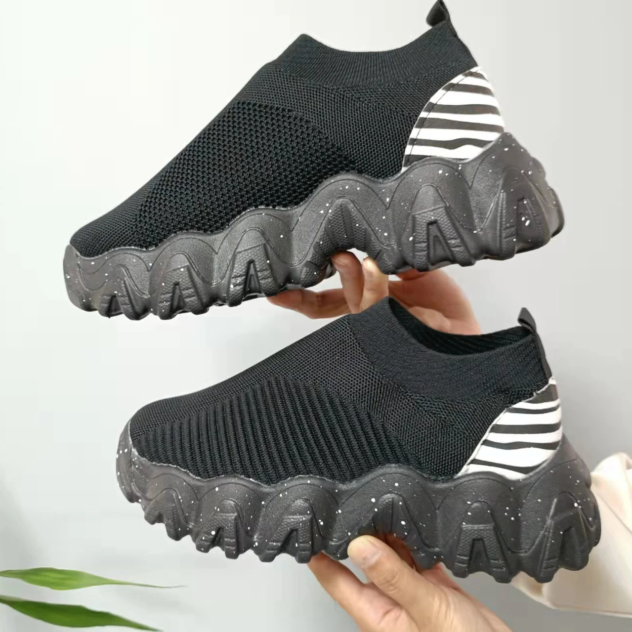 

1 pair MOQ High Cut Lady Sport Shoes Girl Breathable Casual Walking Shoes Women High Cut Platform Knitted Sneakers Shoes