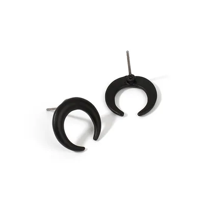 

E-0671 Wholesale Hot Selling Korean Version Fashion Simple Moon Curved Smooth Earrings Women's Crescent Earrings Stud Earrimgs, Picture shown