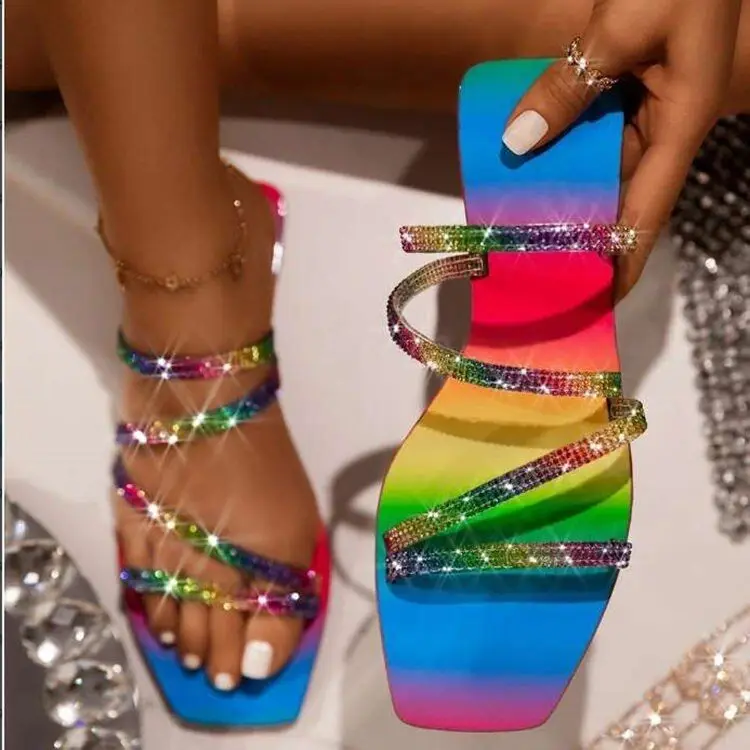 

2022 Summer Color Sandals Flat Rhinestone Slide Slippers Ladies Plus Size Colorblock Diamond Sandals