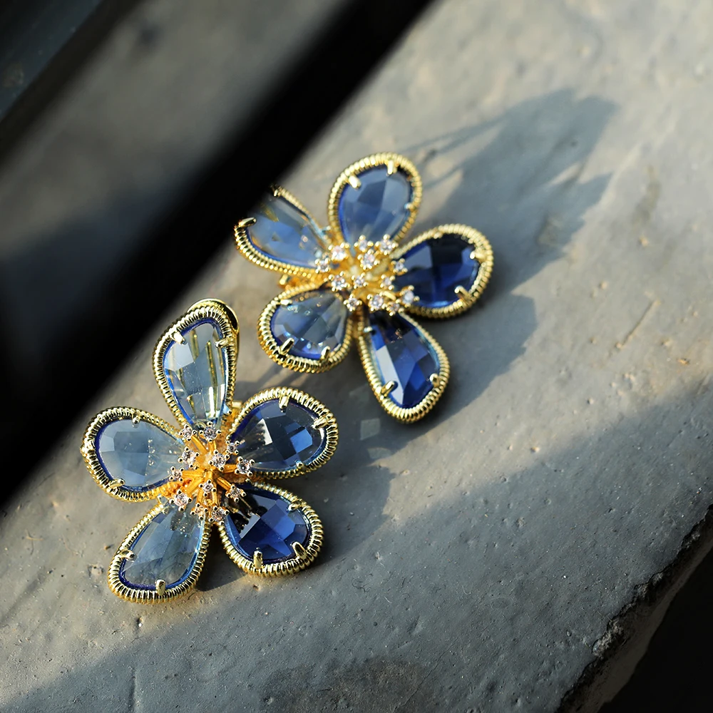 

Stud Earring Women Crystal New Design Best Selling Products Rhinestone Crystal Fashion earrings Zircon Designs Jewelry