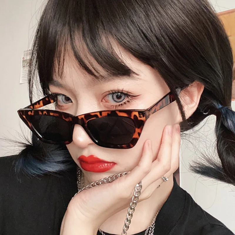 

DLL8181 DL glasses new cat eye sunglasses vintage women Eyewear gel