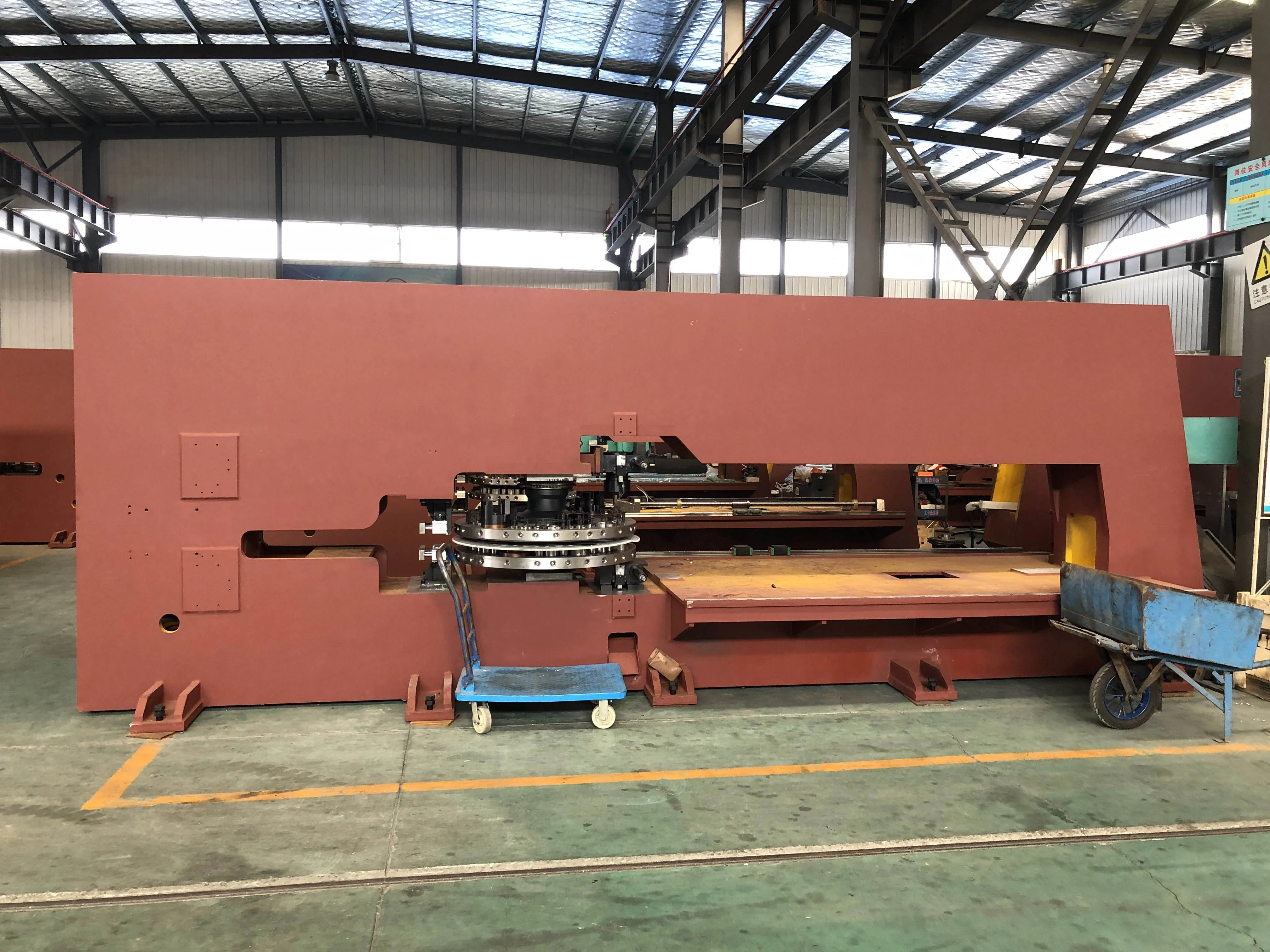 
CNC Turret Punching Press Machinery Used for Metal Sheet 