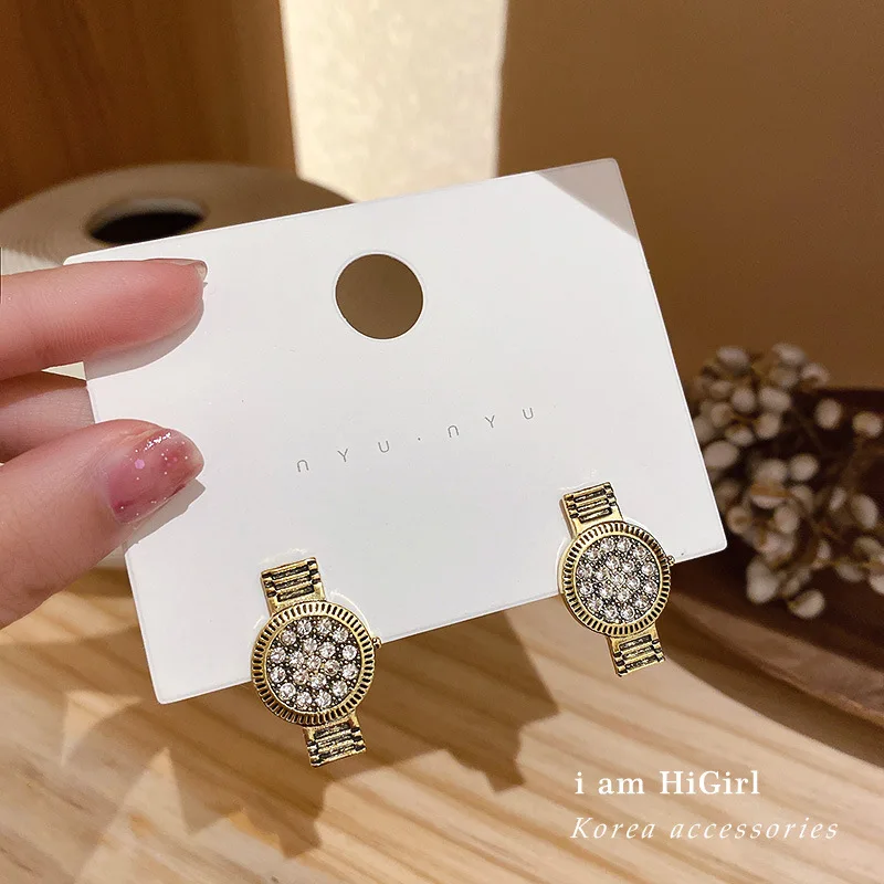 

2021 fashion crystal gold plated woman watches earrings