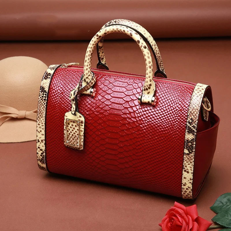 

2022 New Leather Boston Snakeskin Shoulder Portable Messenger Bab Trend Large Capacity Handbag