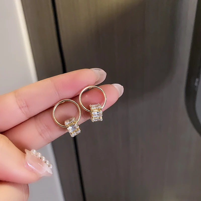 

trendy fashion crystal drop circle earrings for young
