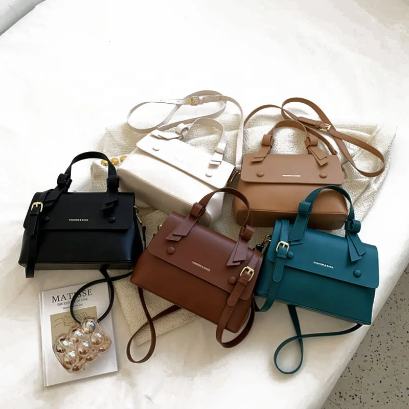 

2022 latest Trendy Fashion Shoulder Crossbody Messenger Bag Leather Bags Woman