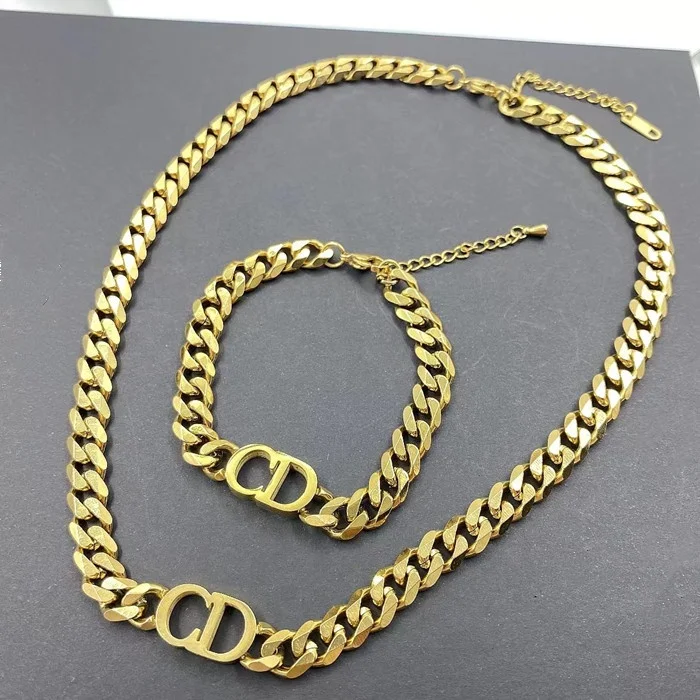 

Luxury 18K Gold Plated Adjustable CD Necklace Set Women Stainless Steel Designer Fine Jewelry Necklace